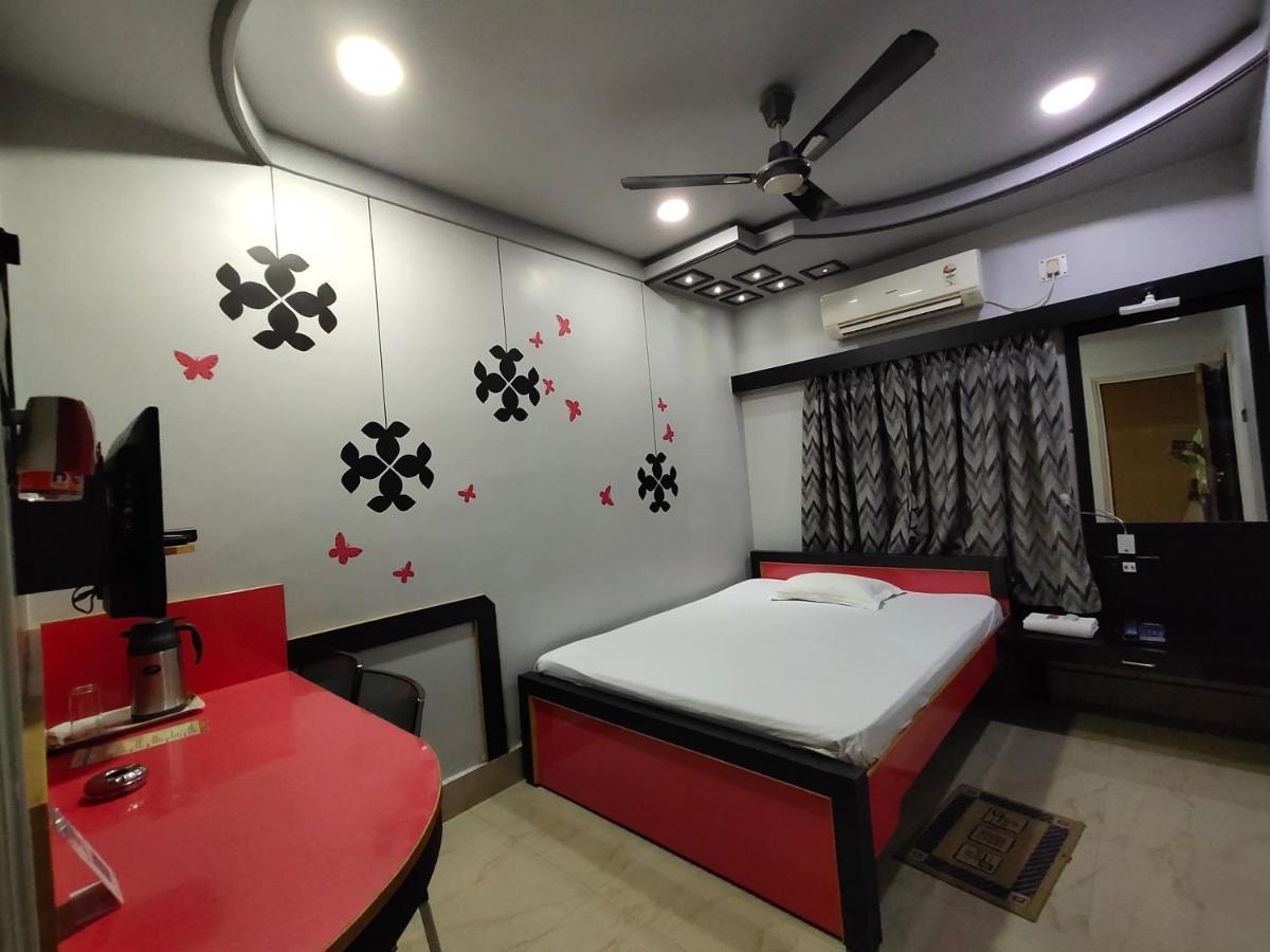 Hotel Samrat Baharampur エクステリア 写真
