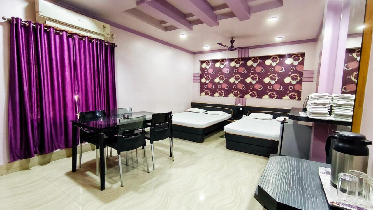 Hotel Samrat Baharampur エクステリア 写真