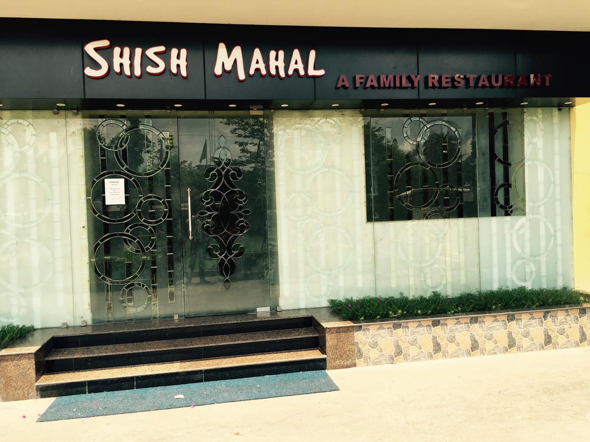 Hotel Samrat Baharampur エクステリア 写真