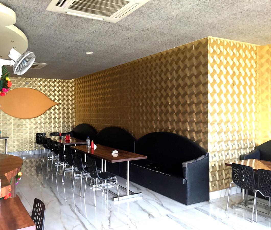 Hotel Samrat Baharampur エクステリア 写真