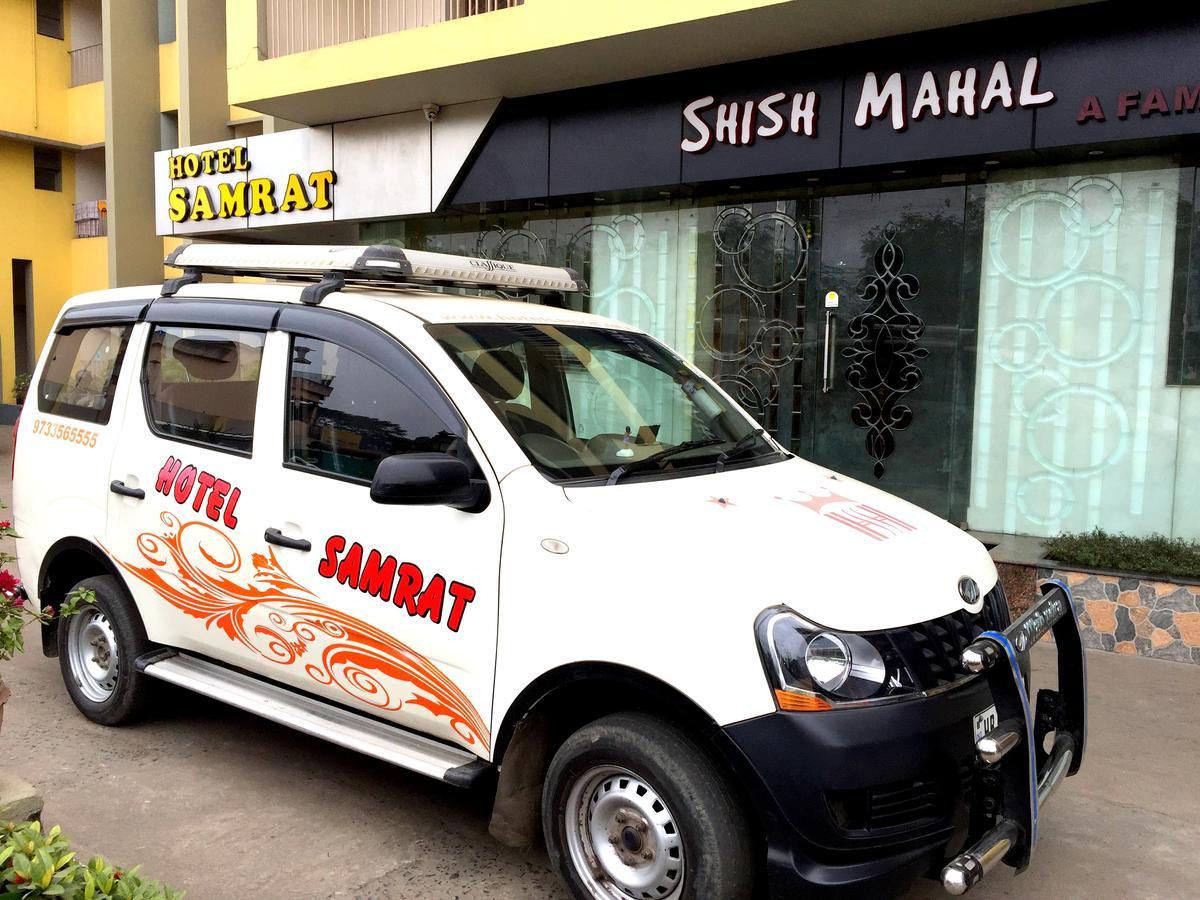 Hotel Samrat Baharampur エクステリア 写真